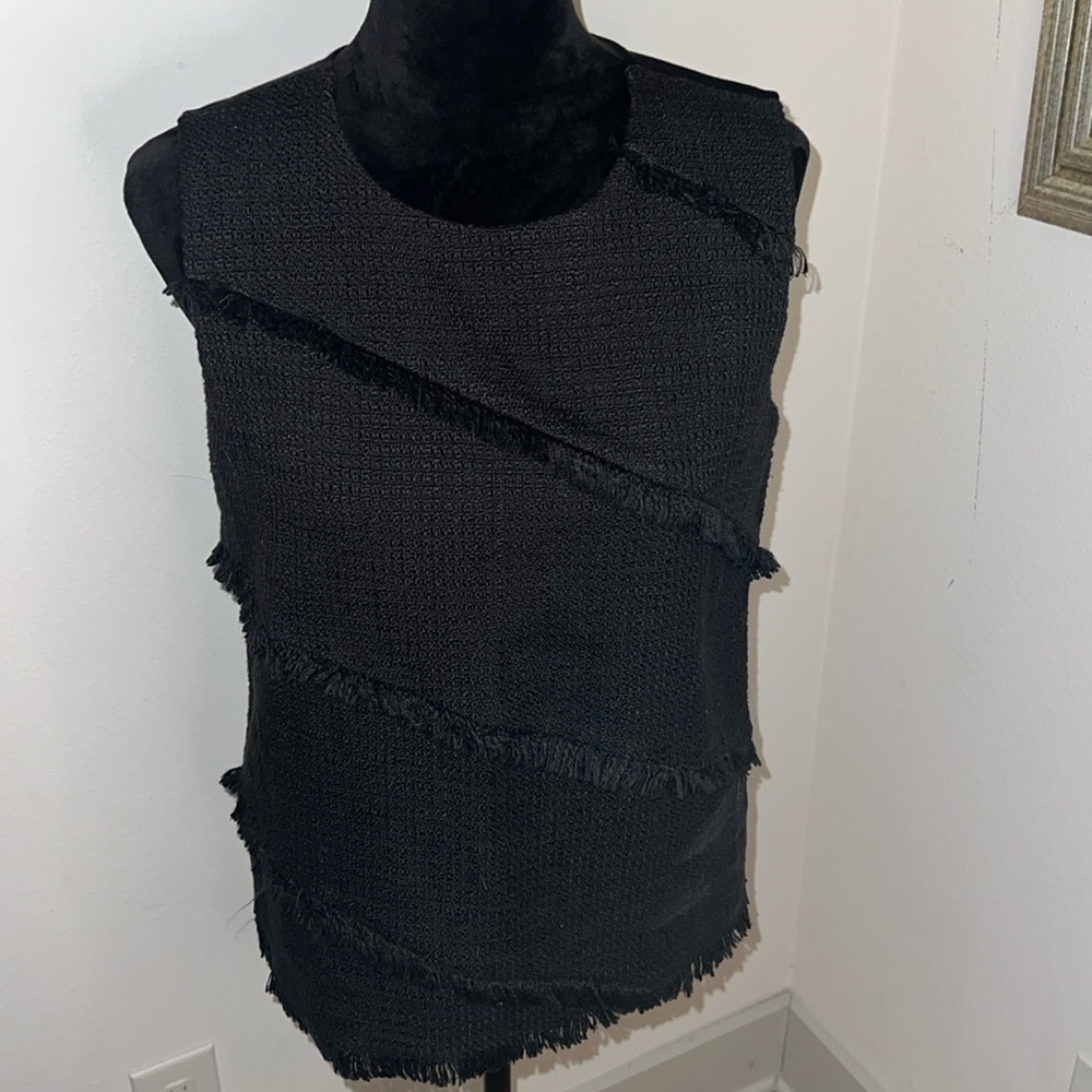 Ann Taylor textured‎ fringe detailing sleeveless round neckline black top blouse